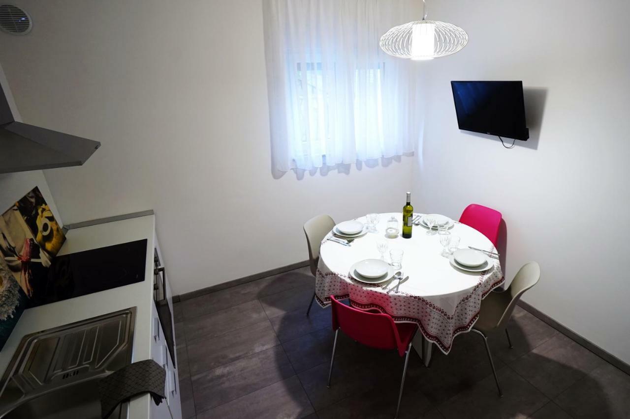 Appartamento Casa Gremar Pjescana Uvala Esterno foto
